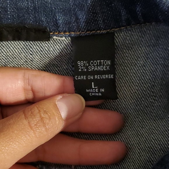 Jean jacket 😍 - Picture 3 of 4